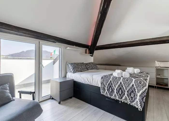 Daire Loft Rooftop In - 3 Terraces Park Ac Bbq Como